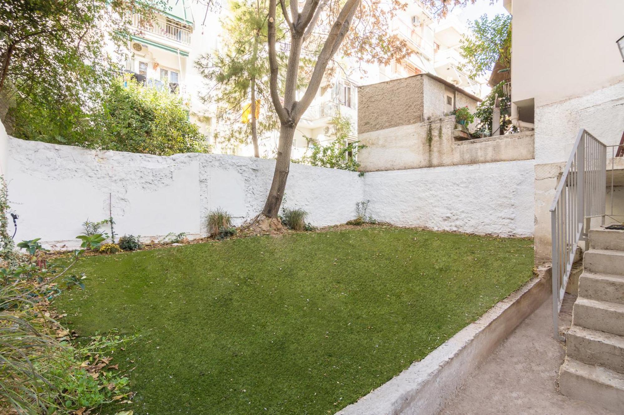 Great House W/ Private Parking Apartment เอเธนส์ ภายนอก รูปภาพ